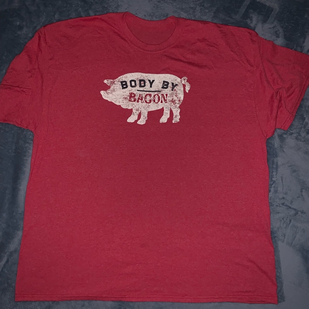 Body by bacon men’s T-shirt
